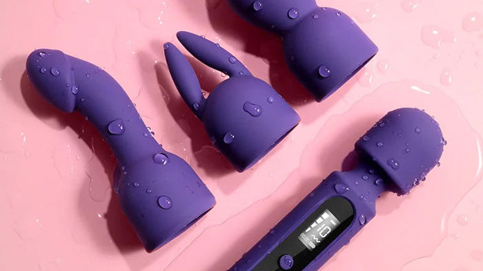 צעצועים בזוגיות – כשהמיטה הופכת למגרש משחקים