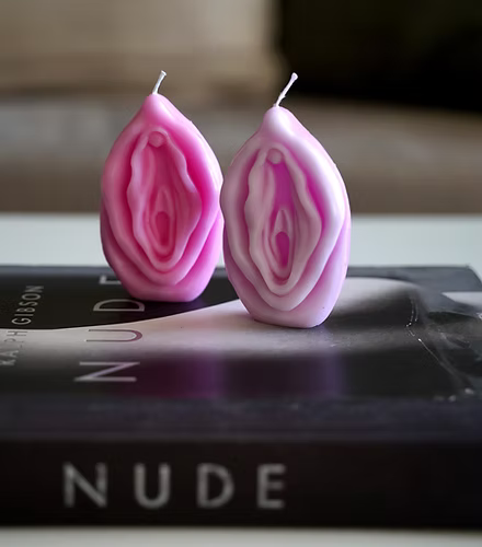 נרות  בהשראת הגוף הנשי